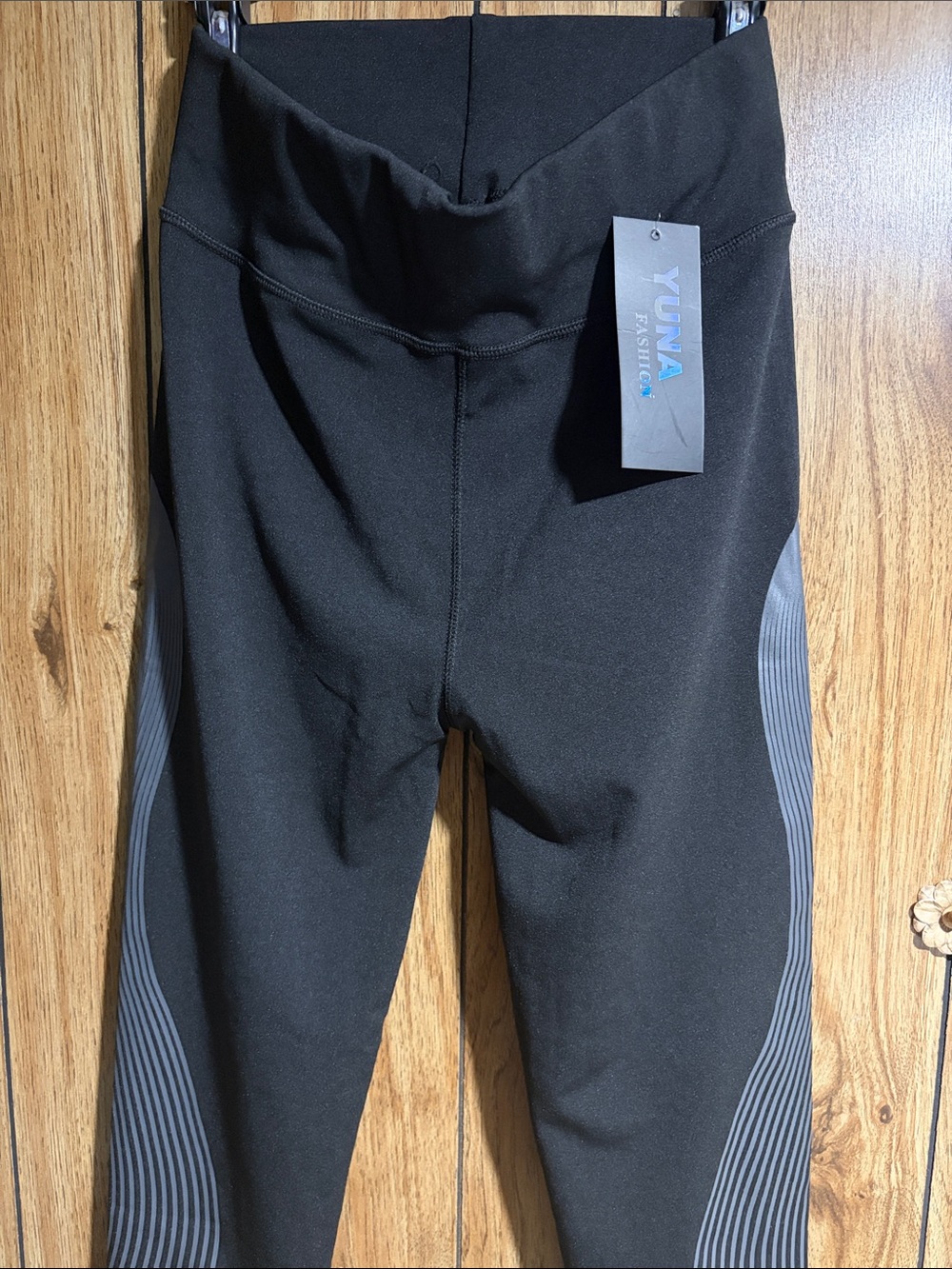 Yuna Active High-Waist Black Leggings with Gray Side Stripe